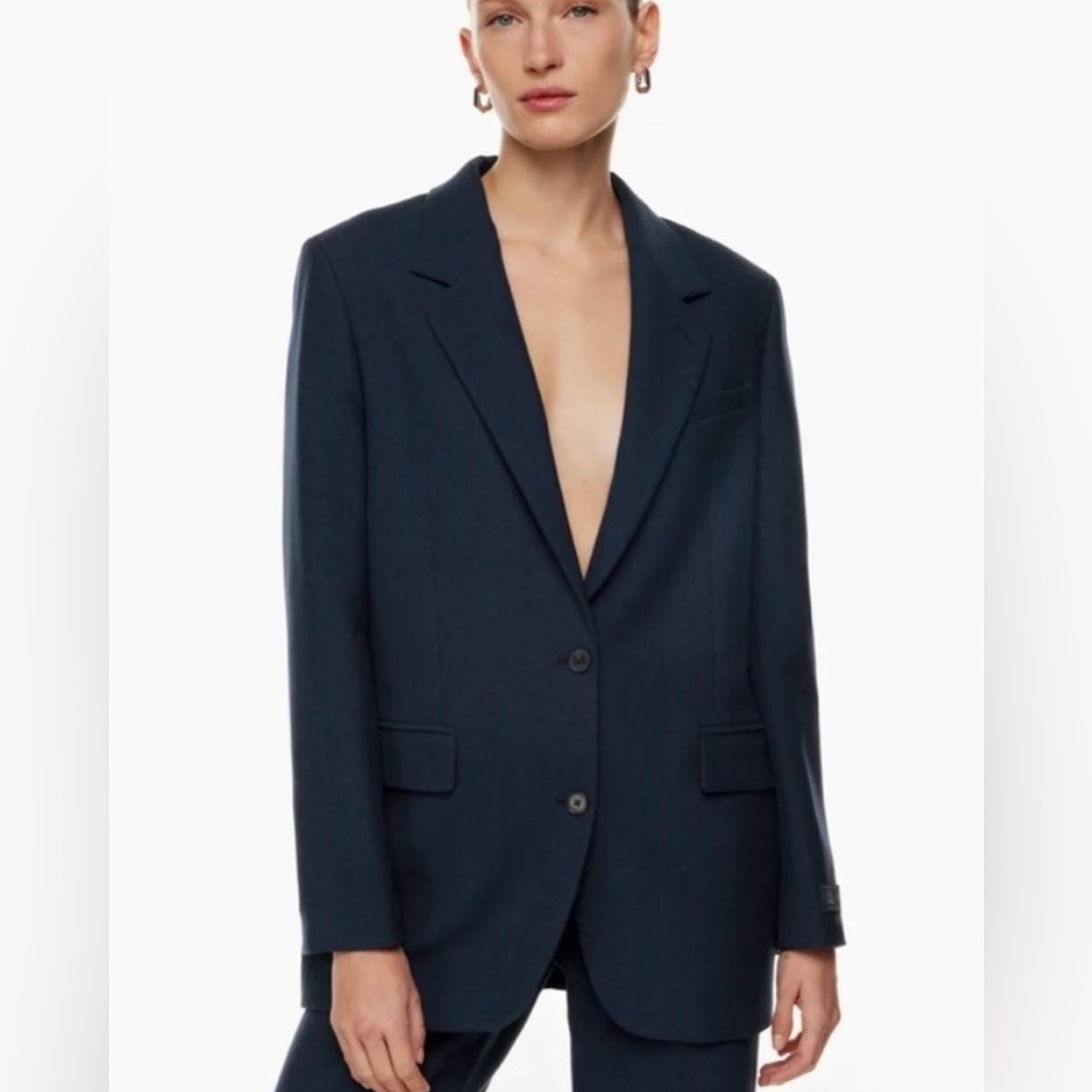 Aritzia Babaton Agency blazer NWT